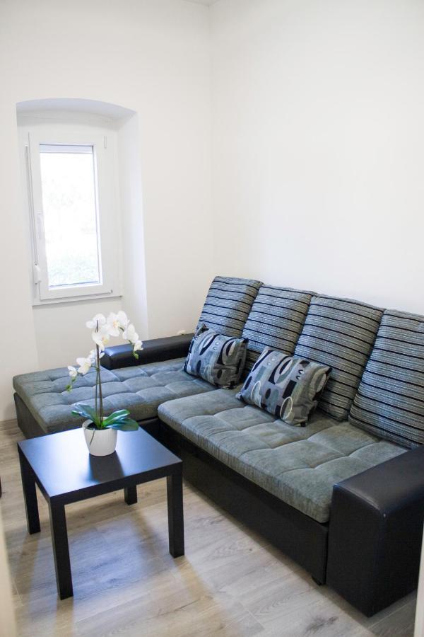 White Orchid Pula Apartment Ngoại thất bức ảnh