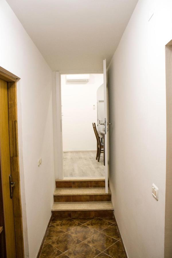 White Orchid Pula Apartment Ngoại thất bức ảnh